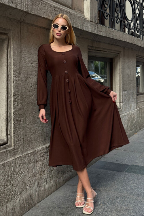 Kahverengi Geniş Yaka Düğme Detaylı Çift Cepli Yumuşak Dokulu Kumaş Örme Elbise BCVL-25V239