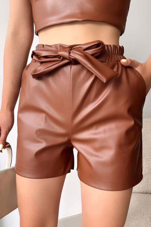 Kahverengi Kuşaklı Suni Deri Şort BCHN-2526621
