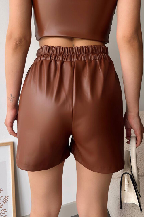 Kahverengi Kuşaklı Suni Deri Şort BCHN-2526621