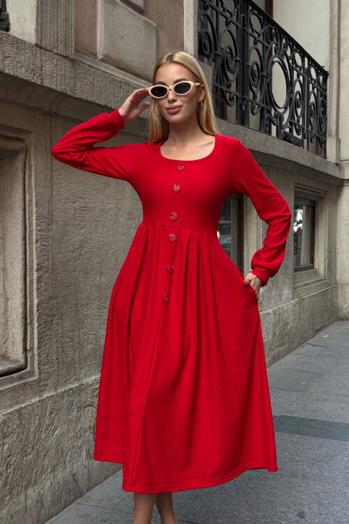 Kırmızı Geniş Yaka Düğme Detaylı Çift Cepli Yumuşak Dokulu Kumaş Örme Elbise BCVL-25V239