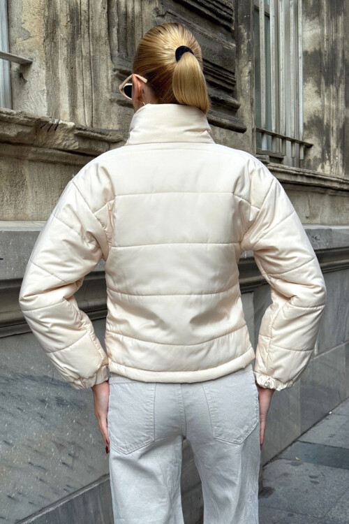 Krem Çift Cepli Kapitone Şişme Mont BCVL-25N1002