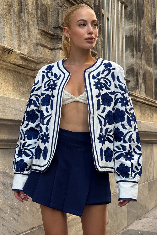 Lacivert Çiçek Nakışlı İçi Astarlı Ceket BCHESQ-251153