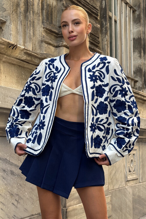 Lacivert Çiçek Nakışlı İçi Astarlı Ceket BCHESQ-251153