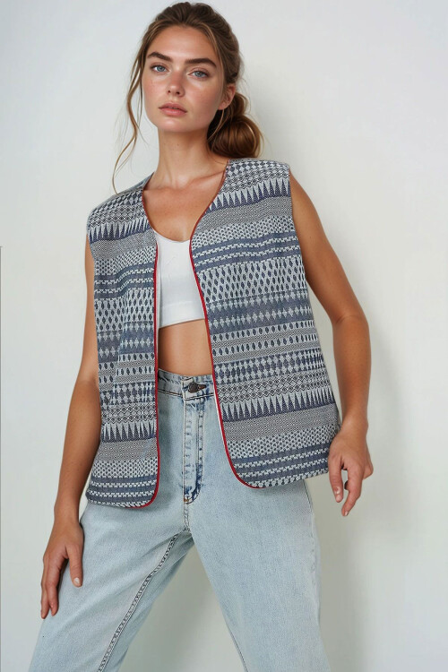 Lacivert Renkli Biye Detaylı Etnik Desenli Dokuma Yelek BCHESQ-251072