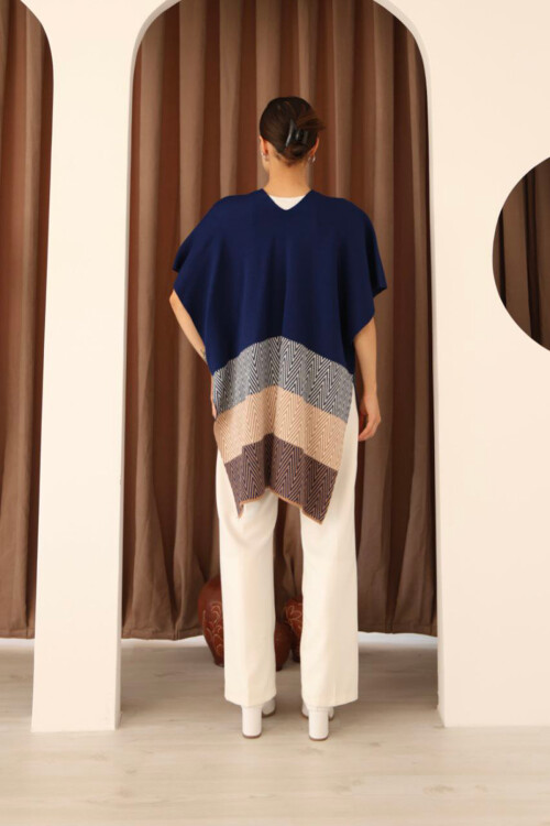 Lacivert Zigzag Desenli Renk Bloklu Geniş Kesim Hırka BCES-253006