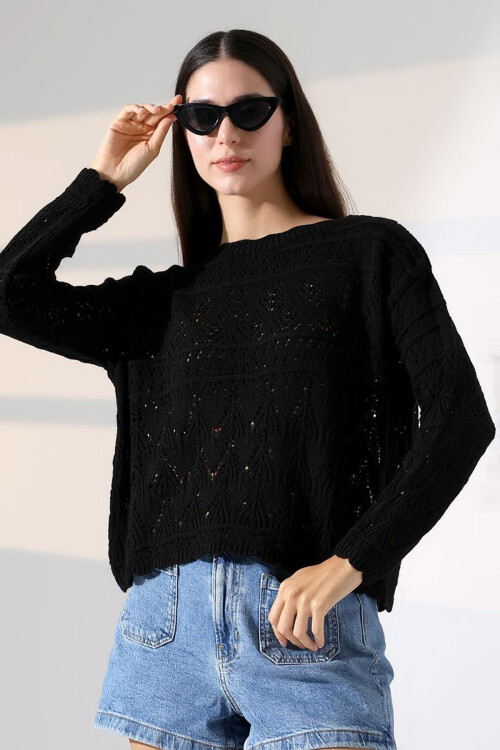 Siyah Bisiklet Yaka Dantel Motifli Triko Kazak BCES-252043