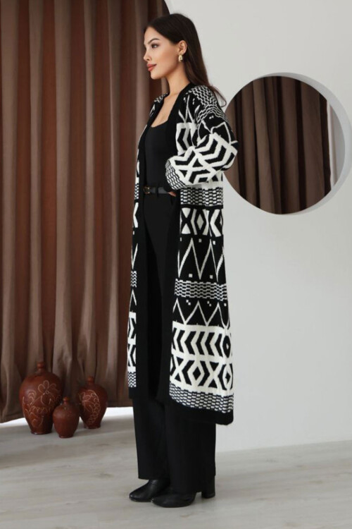 Siyah Desenli Saçaklı Uzun Boy Triko Hırka BCES-253001