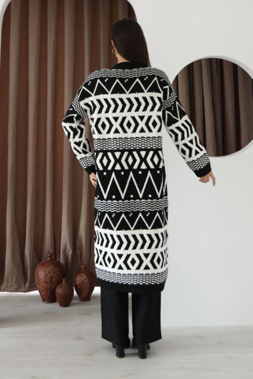 Siyah Desenli Saçaklı Uzun Boy Triko Hırka BCES-253001