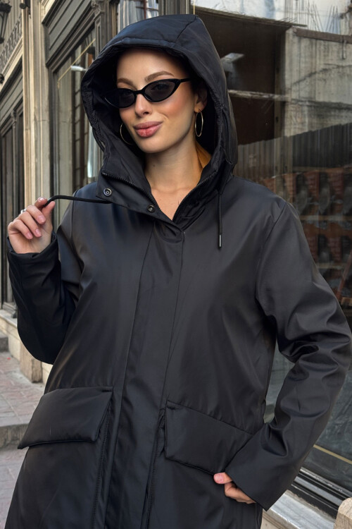 Siyah Geniş Cepli Kapüşonlu Uzun Mont BCVL-254205