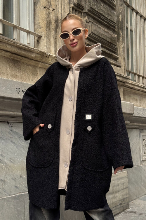 Siyah Kapüşonlu Bol Kesim Geniş Cepli Buklet Mont Ceket BCVL-25V603