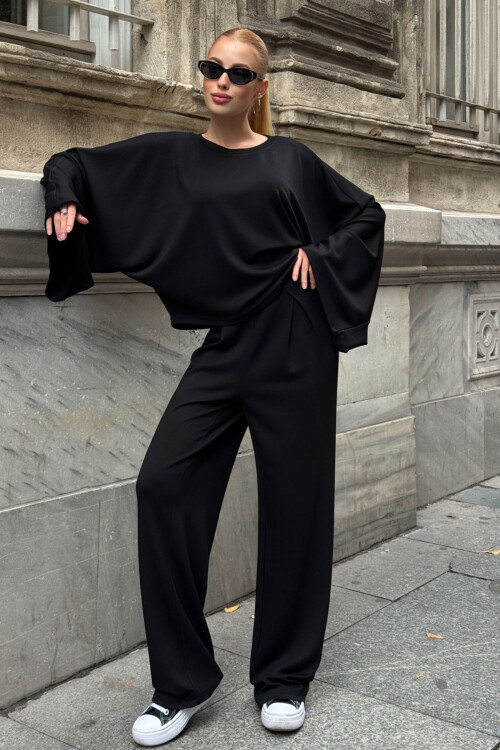 Siyah Rahat Kalıp Yarasa Kol Bluz Ve Salaş Pantolon Modal Kumaş Alt Üst Takım BCVL-25V232