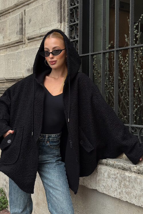 Siyah Yarasa Kol Çift Cepli Oversize Buklet Ceket Mont BCVL-25V601