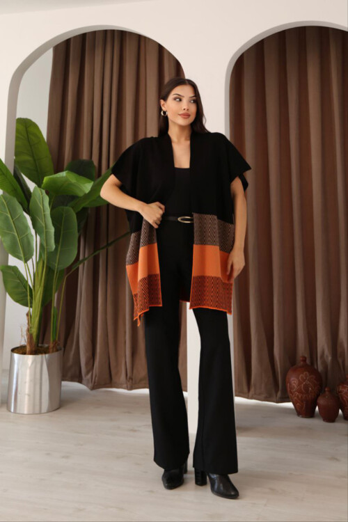 Siyah Zigzag Desenli Renk Bloklu Geniş Kesim Hırka BCES-253006