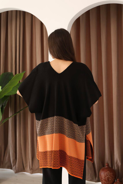 Siyah Zigzag Desenli Renk Bloklu Geniş Kesim Hırka BCES-253006