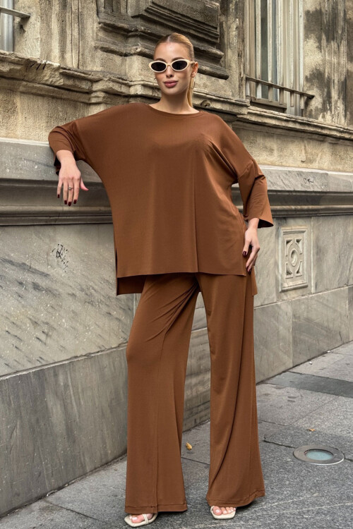 Tarçın Kahve Rahat Kalıp Bisiklet Yaka Bluz Ve Salaş Pantolon Modal Kumaş Alt Üst Takım BCVL-25V233