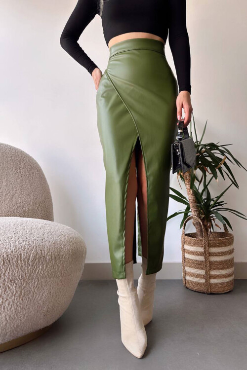Yeşil Yüksek Bel Kruvaze Kesim Suni Deri Etek BCHN-25260083