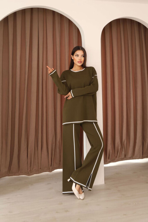 Zeytin Yeşili Çizgi Desenli Triko Kazak Ve Yırtmaçlı Pantolon Triko Alt Üst Takım BCES-253008