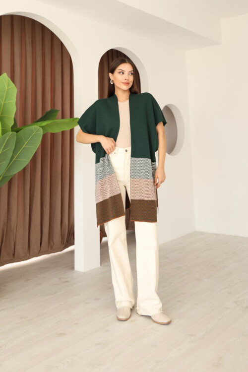 Zümrüt Yeşili Zigzag Desenli Renk Bloklu Geniş Kesim Hırka BCES-253006