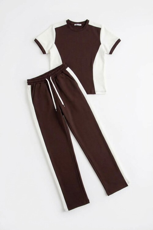 Acı Kahve Blok Detaylı Yumuşak Dokulu Modal Kumaş Alt Üst Takım
