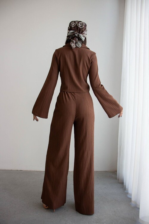 Acı Kahve Geniş Kol Düğme Detaylı Yakalı Bluz Ve Palazzo Pantolon Alt Üst Takım