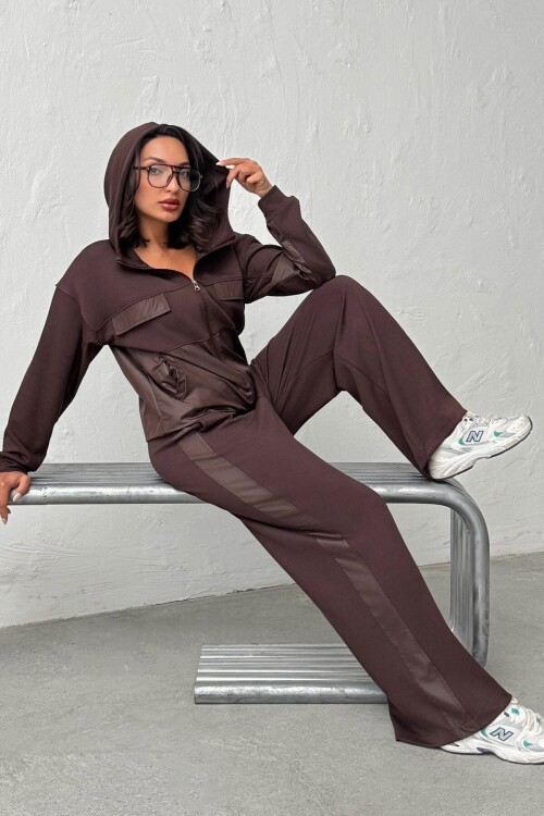 Acı Kahve Yumuşak Dokulu Garnili Kapüşonlu Sweatshirt Ve Pantolon Alt Üst Takım