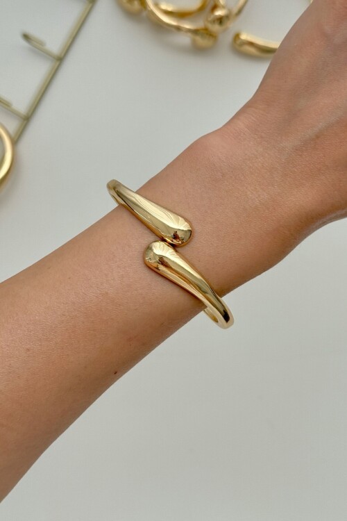 Altın9 316L Çelik Kalın Kelepçe Bileklik Kadın Bilezik