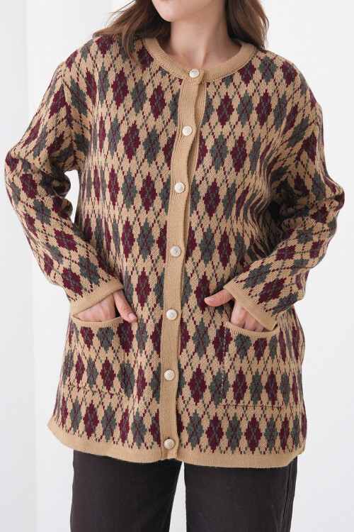 Bej Baklava Desenli Düğmeli Cepli Triko Hırka BCHPK-251254