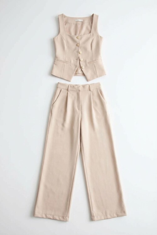 Bej Brit Detaylı Kare Yaka Crep Bluz Ve Pantolon Alt Üst Takım