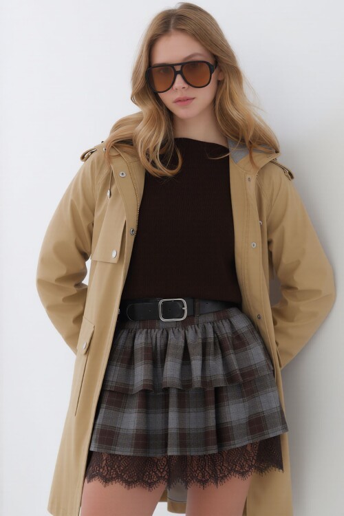 Bej Kapüşonlu Fermuarlı Çift Cepli Yağmurluk Ceket