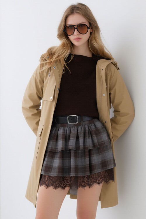 Bej Kapüşonlu Fermuarlı Çift Cepli Yağmurluk Ceket