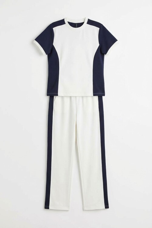 Beyaz Blok Detaylı Yumuşak Dokulu Modal Kumaş Alt Üst Takım