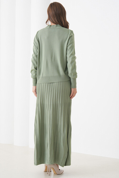 Çağla Yeşili Yarım Balıkçı Yaka Kazak Ve Midi Boy Piliseli Etek Takım BCHPK-251253