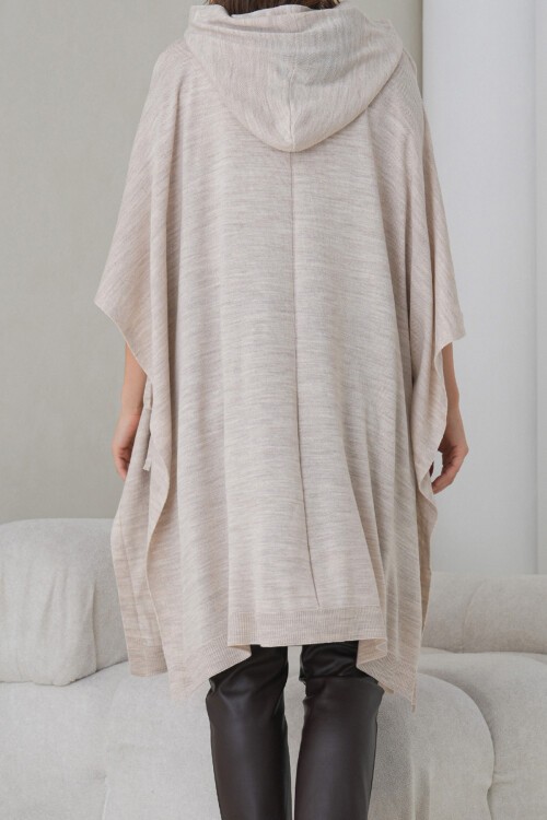 Ekru Kapüşonlu Yırtmaçlı Triko Panço BCHPK-251245