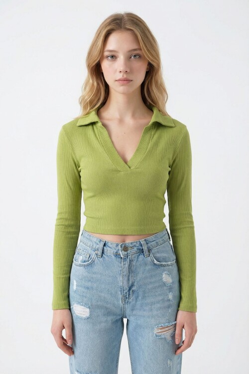 Fıstık Yeşili Polo Yaka Fitilli Yumuşak Dokulu Crop Bluz