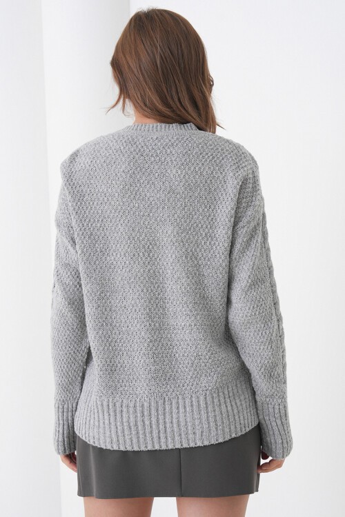 Gri Kalın Örgü Desenli Bisiklet Yaka Triko Kazak BCHPK-251250