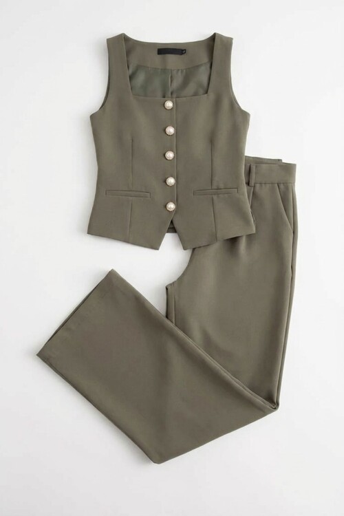 Haki Brit Detaylı Kare Yaka Crep Bluz Ve Pantolon Alt Üst Takım