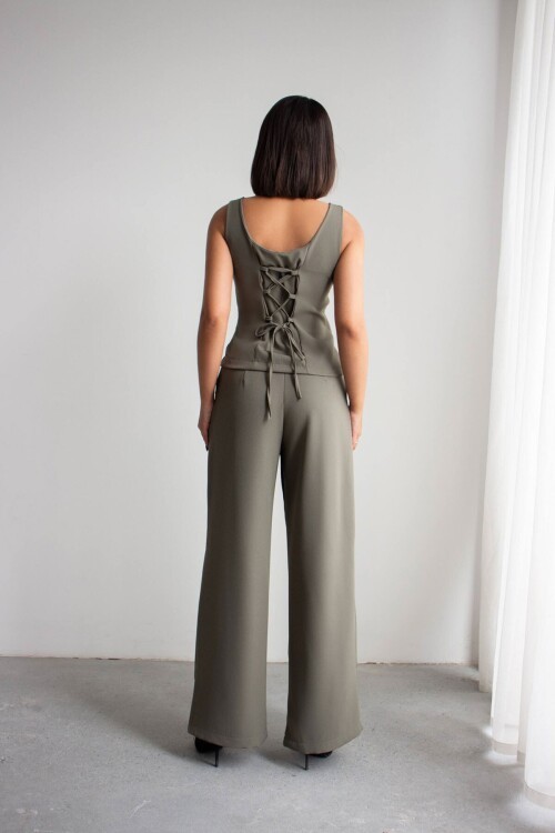 Haki Brit Detaylı Kare Yaka Crep Bluz Ve Pantolon Alt Üst Takım