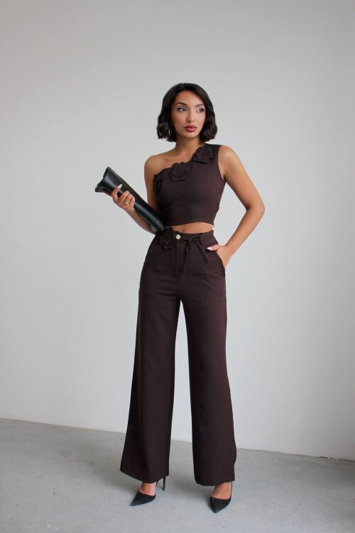 Kahve Aksesuar Detaylı Bluz Ve Pantolon Dokuma Alt Üst Takım