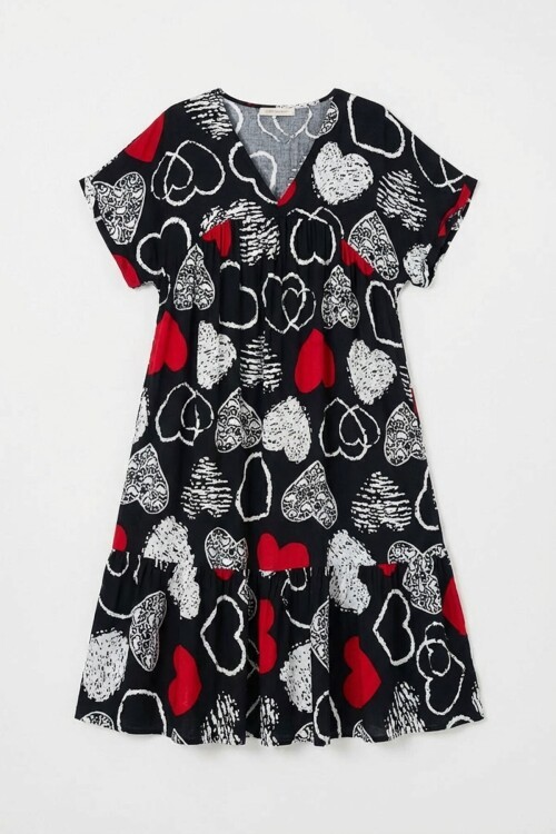 Kırmızı-Siyah V Yaka Oversize Kesim Desenli Çift Cepli Volanlı Elbise