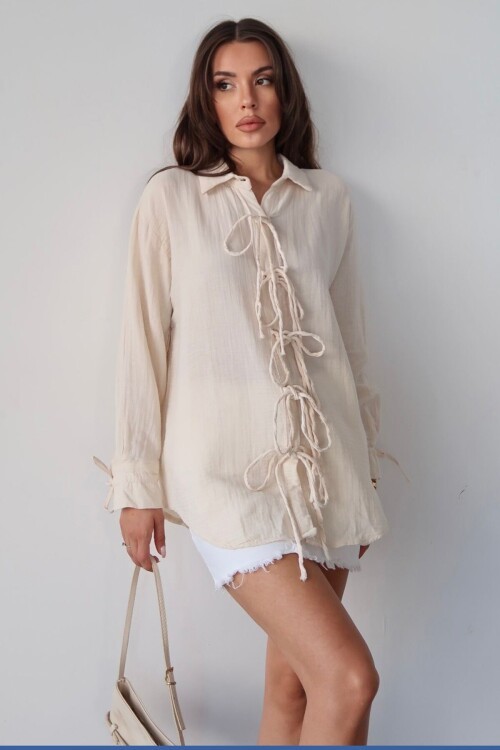 Krem Düğme Detaylı Bağlamalı Müslin Gömlek