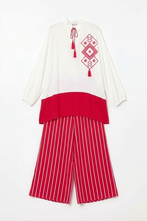 Kırmızı Renk Bloklu Çizgili Pantolon Ve Uzun Tunik Alt Üst Takım