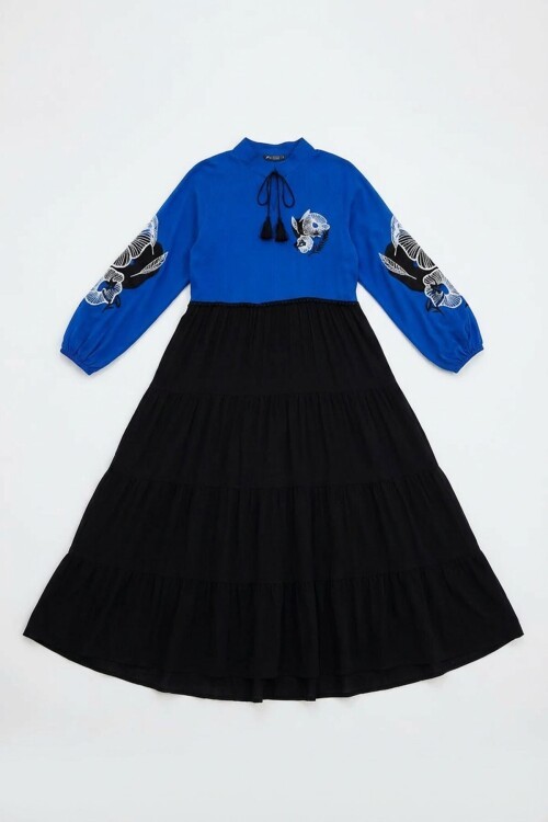 Saks Hakim Yaka Nakış İşlemeli Renk Bloklu Uzun Boy Gömlek Elbise