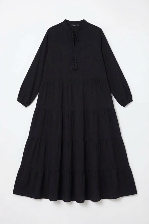 Siyah Maxi Boy Katkat Volanlı Dokuma Viscon Elbise