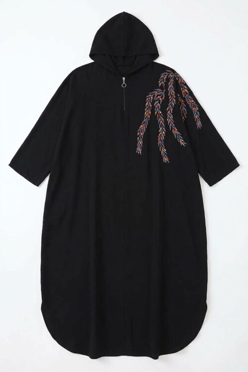 Siyah Nakış İşlemeli Maxi Boy Örme Viscon Elbise