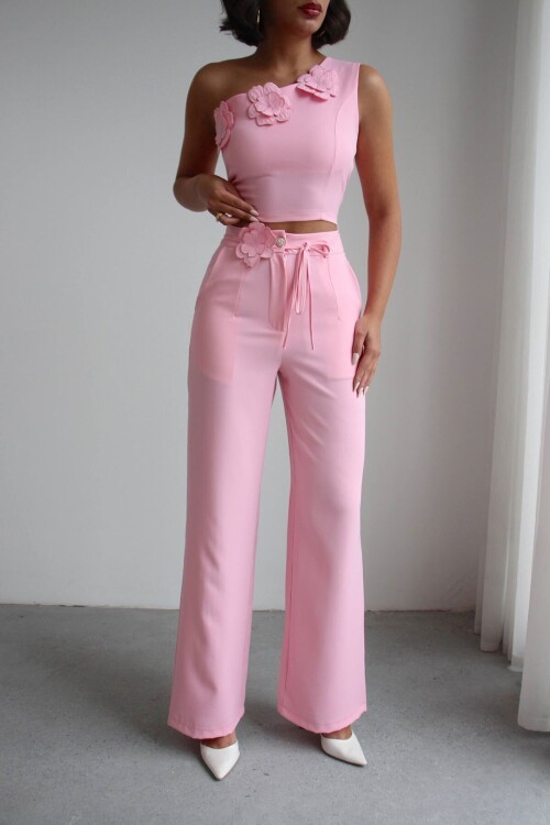 Pembe Aksesuar Detaylı Bluz Ve Pantolon Dokuma Alt Üst Takım