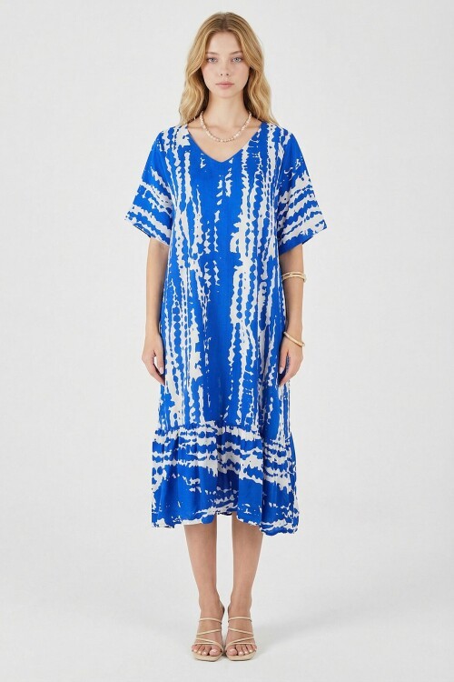 Saks Batik Desenli V Yaka Eteği Volanlı Oversize Elbise