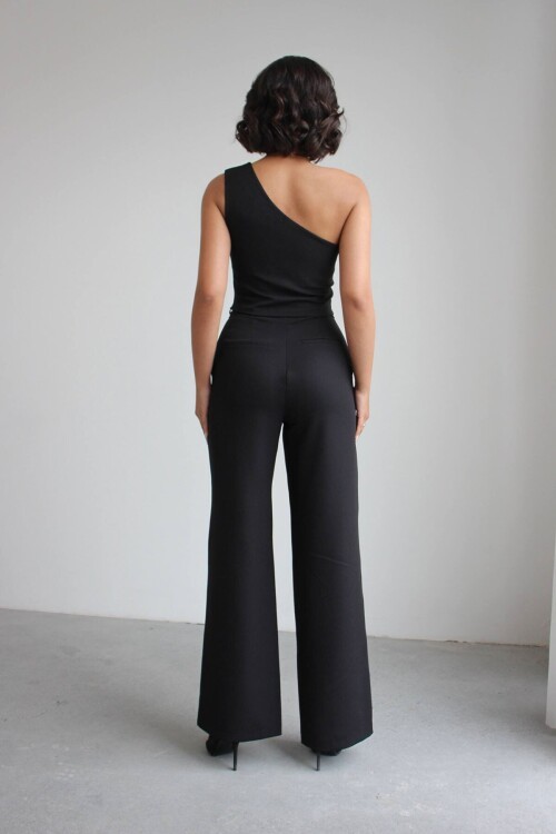 Siyah Aksesuar Detaylı Bluz Ve Pantolon Dokuma Alt Üst Takım