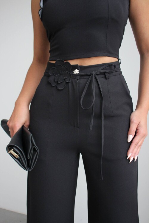 Siyah Aksesuar Detaylı Bluz Ve Pantolon Dokuma Alt Üst Takım