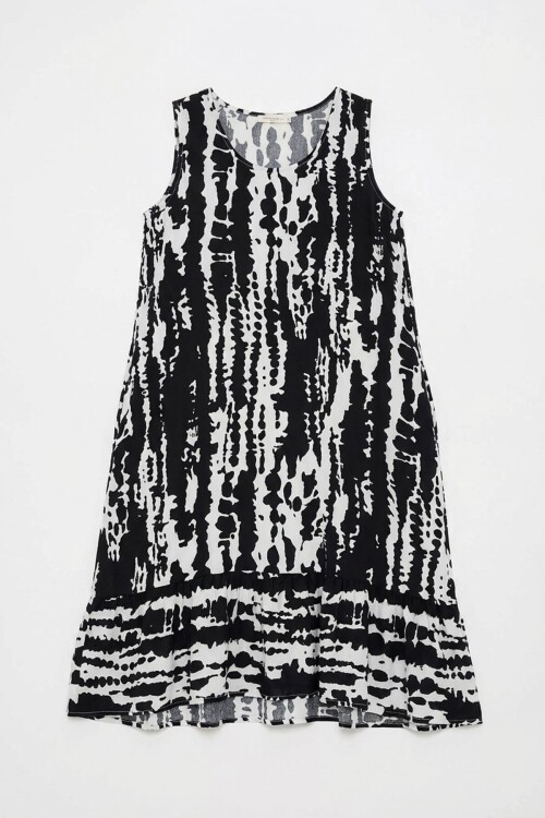 Siyah-Beyaz Oval Yaka Çift Cepli Volanlı Kolsuz Midi Elbise