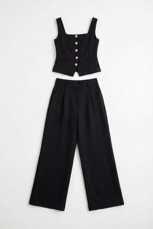 Siyah Brit Detaylı Kare Yaka Crep Bluz Ve Pantolon Alt Üst Takım